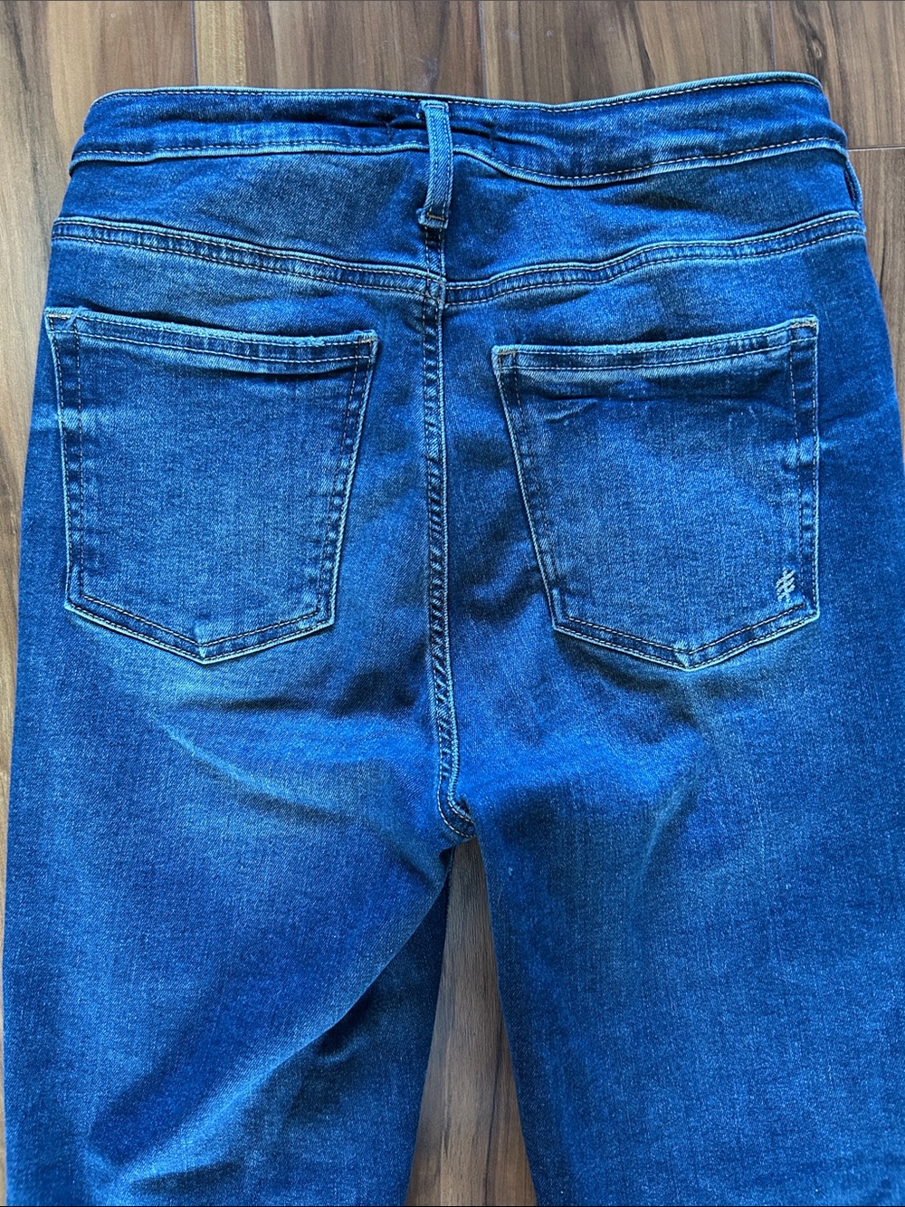 Silver Jeans Infinite Fit Straight Leg Jeans - Picture 5 of 7